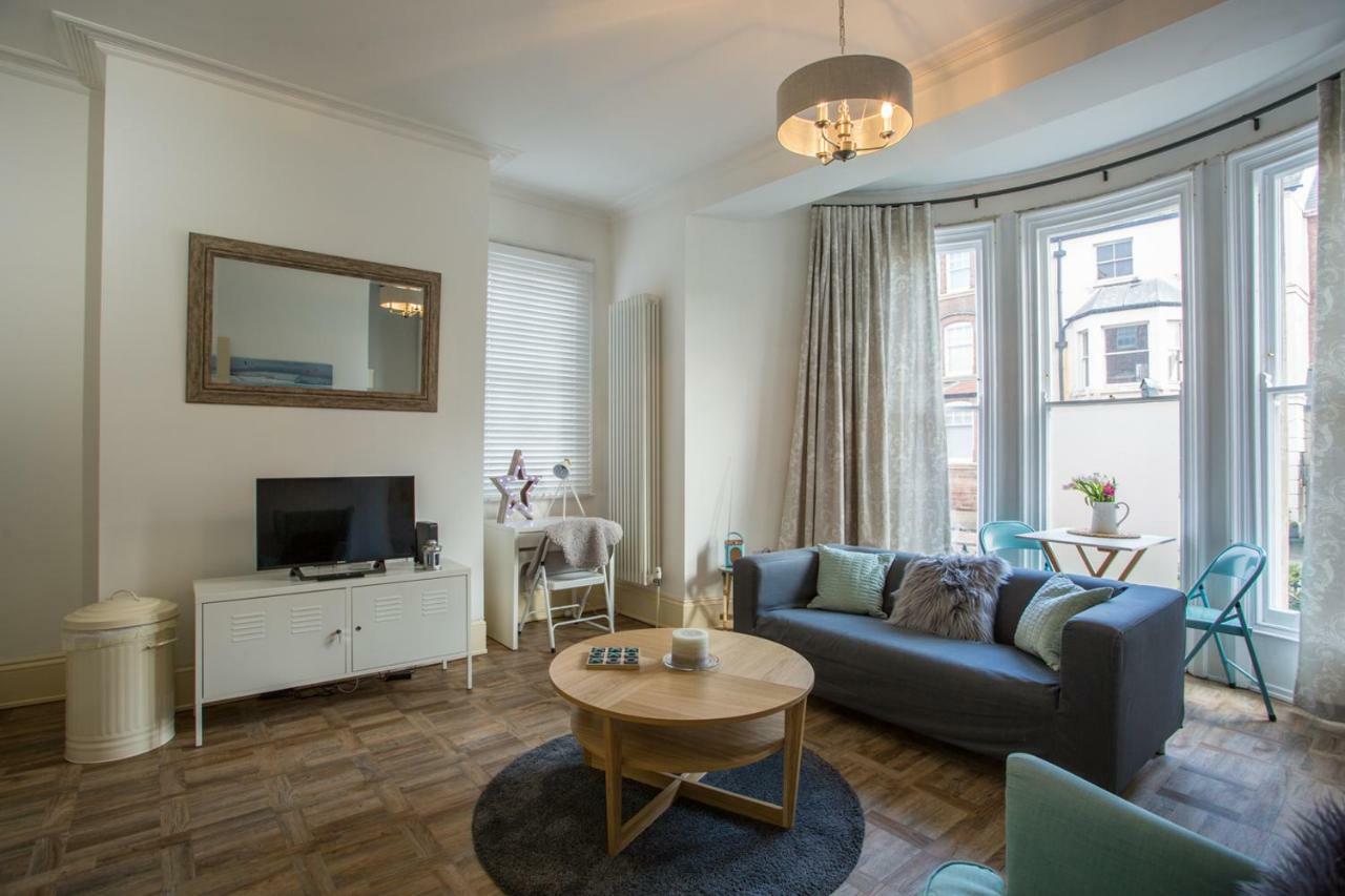 Stylish Apartment Close To Gloucester Quays & Docks Dış mekan fotoğraf