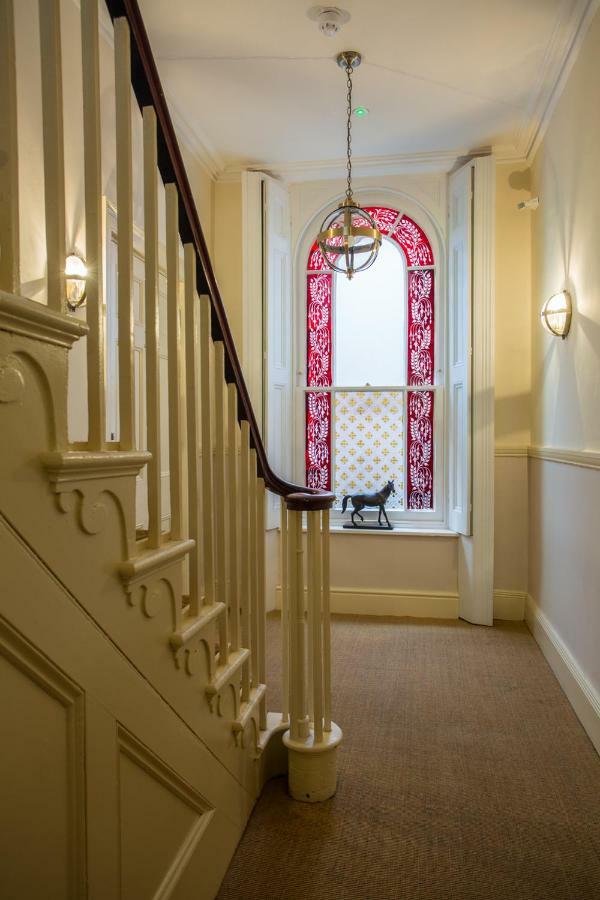 Stylish Apartment Close To Gloucester Quays & Docks Dış mekan fotoğraf